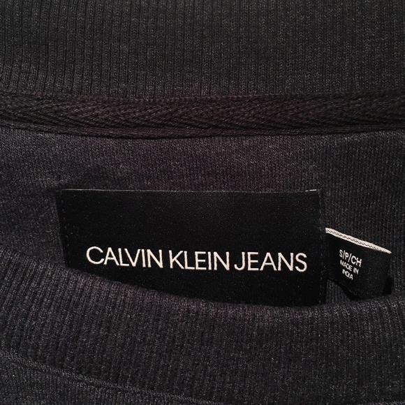 Women's Calvin Klein Jeans Sweatshirt/Sweater - Picture 4 of 5